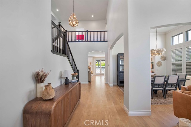 231 Knoll Ridge Road, Simi Valley CA: https://media.crmls.org/medias/309fc734-b91b-4b69-8a85-1fed5810f3fd.jpg