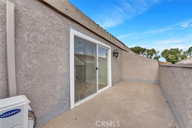 12948 Saddleback Place, Chino CA: https://media.crmls.org/medias/309fe7cc-bf5e-41d4-b9d9-993eea1cb60c.jpg