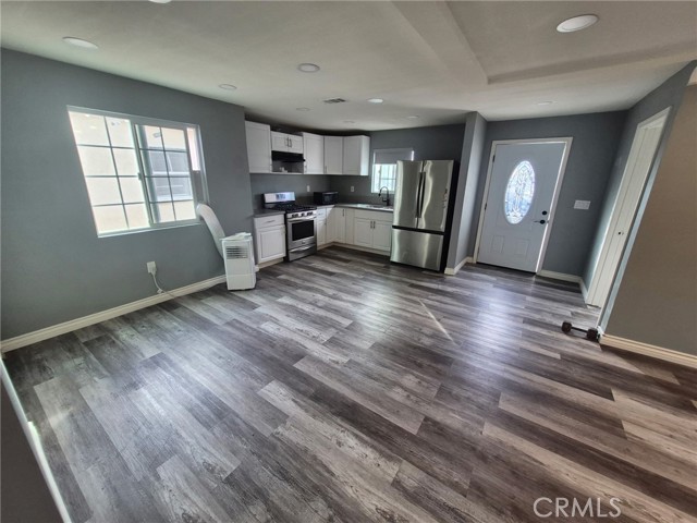 Detail Gallery Image 3 of 9 For 2743 N E, San Bernardino,  CA 92405 - 2 Beds | 1 Baths