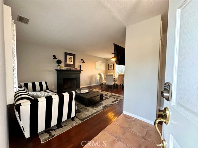 Detail Gallery Image 6 of 28 For 226 San Juan St, Pomona,  CA 91767 - 3 Beds | 1 Baths
