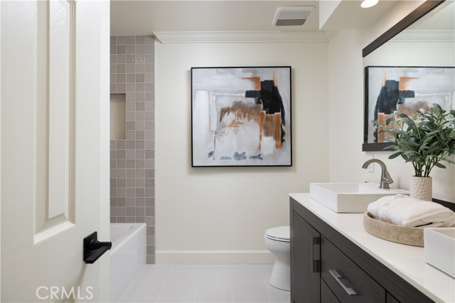 303 E Avenida Cordoba, San Clemente CA: https://media.crmls.org/medias/30a0c690-ab3a-4e9c-928b-5337b2baafee.jpg