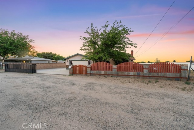 5111 W Avenue M2, Lancaster CA: https://media.crmls.org/medias/30a0ee7c-3f0d-46d5-a648-e9a78c3faa35.jpg