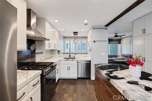 501 Herondo Street, Hermosa Beach, California 90254, 3 Bedrooms Bedrooms, ,2 BathroomsBathrooms,Residential,For Sale,Herondo,SB25176231