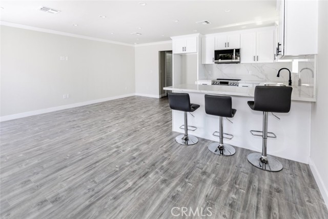 15849 Marlin Place, Van Nuys CA: https://media.crmls.org/medias/30a2a04c-55a4-41e2-a2a5-0ddb519defc0.jpg