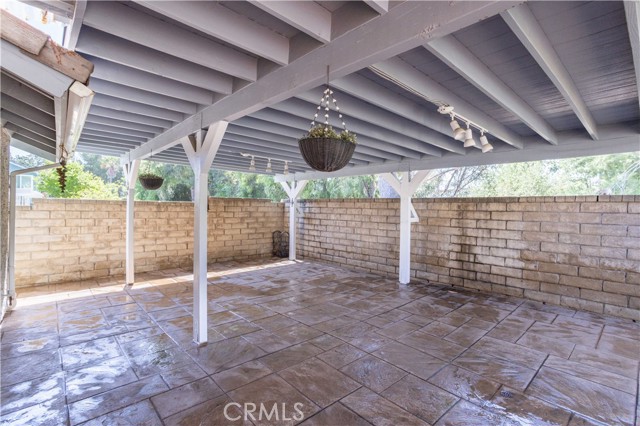 24302 Vista Ridge Drive, Valencia CA: https://media.crmls.org/medias/30a31f05-9296-491e-949a-6e063a1762d8.jpg