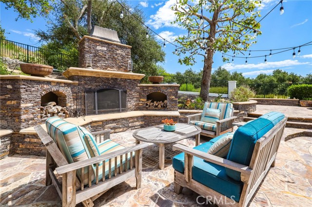 Detail Gallery Image 20 of 25 For 2 Lafayette Lane, Coto de Caza,  CA 92679 - 5 Beds | 4/1 Baths