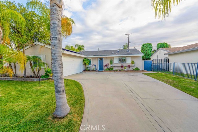 Detail Gallery Image 4 of 47 For 5930 Los Nietos St, Buena Park,  CA 90620 - 3 Beds | 2 Baths