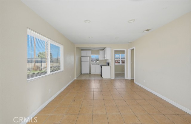 Detail Gallery Image 10 of 29 For 409 N 3rd Avenue, Barstow,  CA 92311 - 4 Beds | 2 Baths