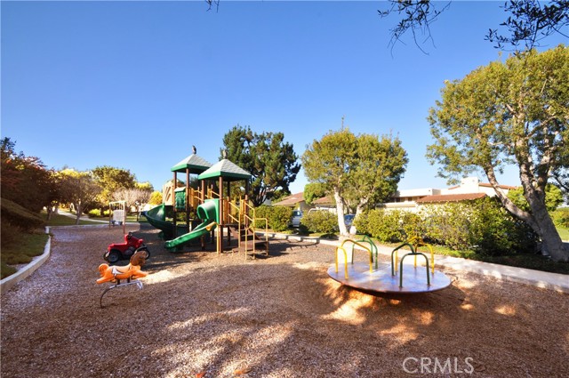 11 Cottonwood Circle, Rolling Hills Estates, California 90274, 3 Bedrooms Bedrooms, ,3 BathroomsBathrooms,Residential,Sold,Cottonwood,SB22013673