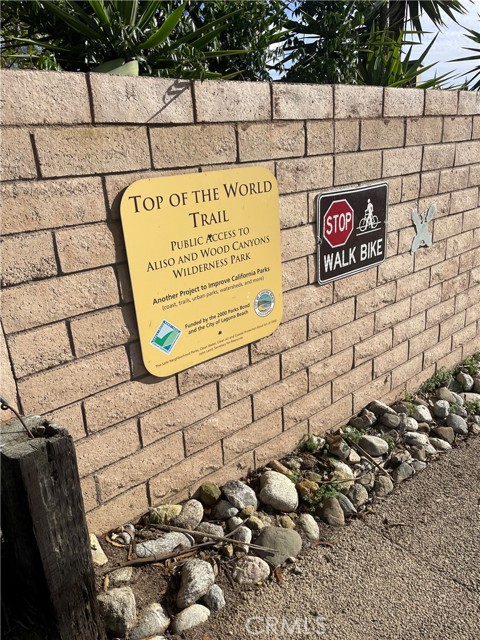 Detail Gallery Image 11 of 22 For 28832 Top of the World, Laguna Beach,  CA 92651 - 4 Beds | 3/1 Baths