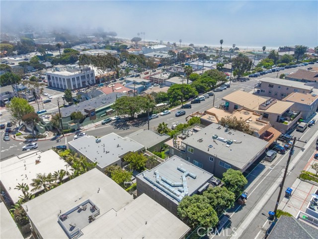 Detail Gallery Image 2 of 29 For 153 Cedar Way, Laguna Beach,  CA 92651 - 3 Beds | 2/1 Baths