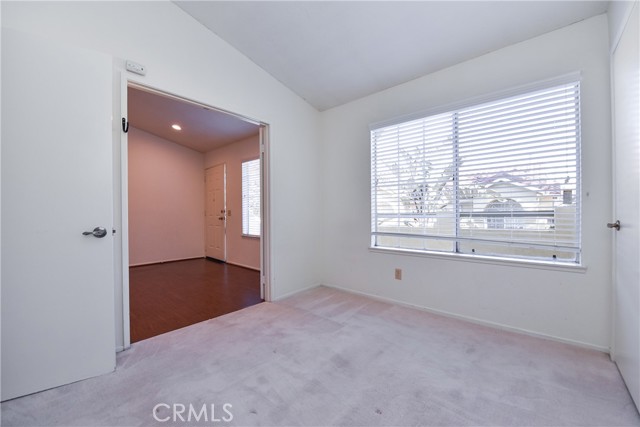 116 Costero Aisle, Irvine CA: https://media.crmls.org/medias/30a8f893-438a-4e53-9a26-52de210ea330.jpg