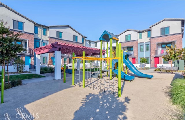 Detail Gallery Image 23 of 25 For 6972 Sagebrush Cir, Buena Park,  CA 90621 - 3 Beds | 2/1 Baths