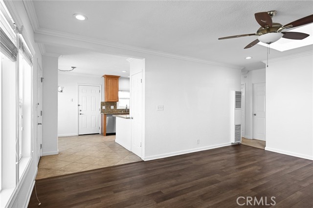 Detail Gallery Image 7 of 53 For 426 Grant St, Oceanside,  CA 92054 - 8 Beds | 6 Baths