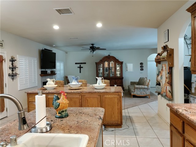 Detail Gallery Image 13 of 38 For 243 W County Line Rd, Calimesa,  CA 92320 - 3 Beds | 2/1 Baths