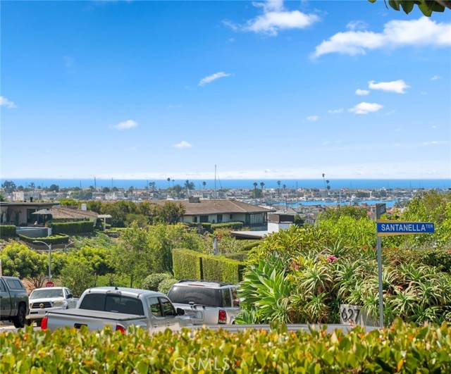 Detail Gallery Image 11 of 31 For 707 Malabar Dr, Corona Del Mar,  CA 92625 - 3 Beds | 2 Baths