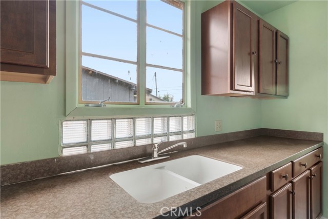 Detail Gallery Image 7 of 55 For 209 Decatur St, Bakersfield,  CA 93308 - 2 Beds | 1 Baths