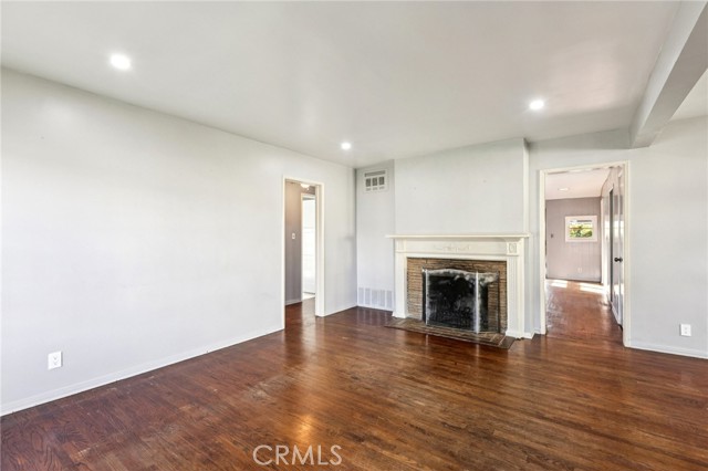 Detail Gallery Image 10 of 47 For 6539 Blucher Ave, Van Nuys,  CA 91406 - 3 Beds | 2 Baths