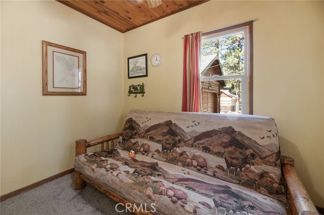 Detail Gallery Image 21 of 30 For 39791 Forest Rd, Big Bear Lake,  CA 92315 - 3 Beds | 2 Baths