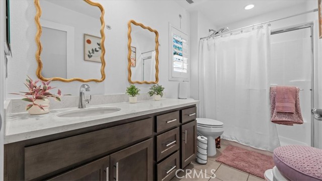 Detail Gallery Image 12 of 23 For 7371 Garnet Ridge, Jurupa Valley,  CA 92509 - 4 Beds | 3/1 Baths