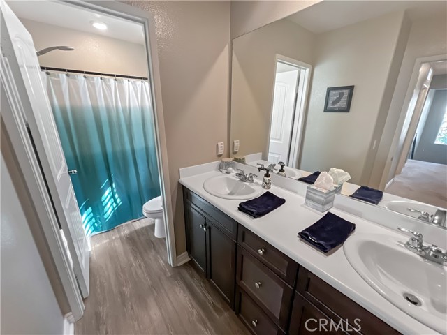 30441 Village Terrace Drive, Menifee CA: https://media.crmls.org/medias/30ad86d2-62b1-40d4-9fad-1e792853df26.jpg