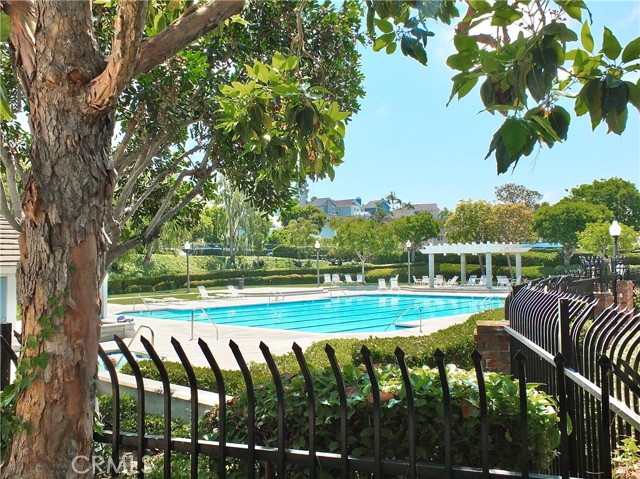 35 Bawley Street, Laguna Niguel CA: https://media.crmls.org/medias/30ad9b5d-7830-46a3-9729-27e355885ef1.jpg
