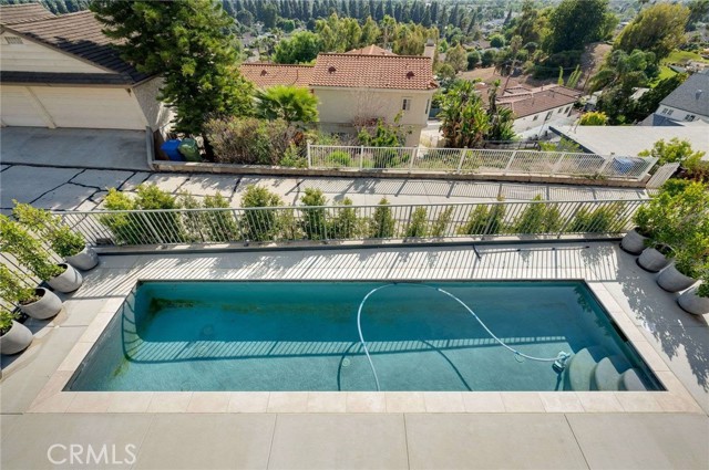 11837 Rideout Way, Whittier CA: https://media.crmls.org/medias/30adb9bc-fdc6-4157-a1a3-c367099e37f5.jpg