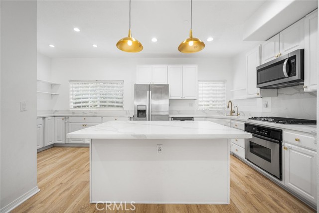 5740 S Glennie Lane, Los Angeles CA: https://media.crmls.org/medias/30ade5f6-ae09-4944-9469-b1e013519afc.jpg