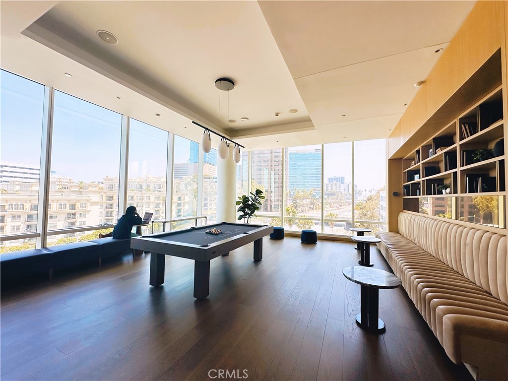 https://media.crmls.org/medias/30ae54f0-815b-4add-85e5-2f8002cecd62.jpg?preset=X-Large