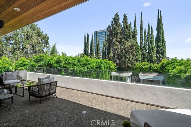 Detail Gallery Image 29 of 59 For 15231 Greenleaf St, Sherman Oaks,  CA 91403 - 6 Beds | 7/1 Baths