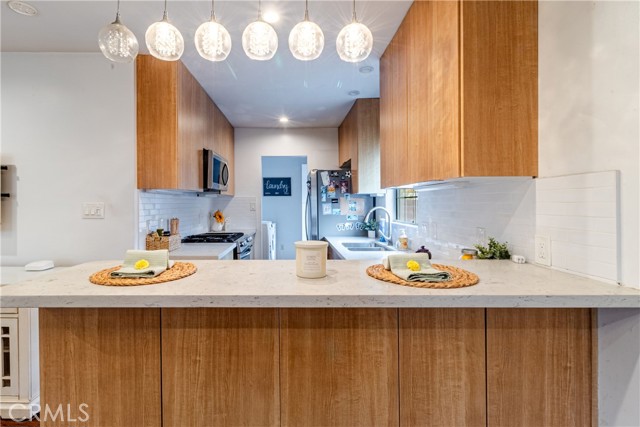 Detail Gallery Image 5 of 24 For 22734 Marjorie, Torrance,  CA 90505 - 3 Beds | 2 Baths