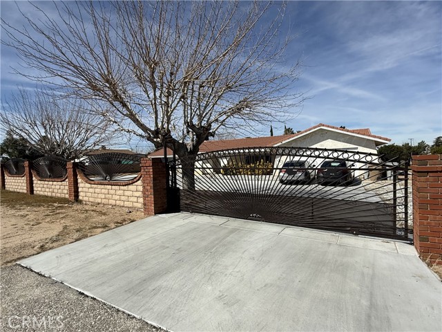 17314 Aspen Street, Hesperia CA: https://media.crmls.org/medias/30af140b-b9bb-416a-95bc-bc597045f8da.jpg