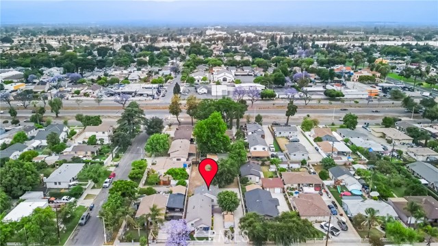 226 W Maitland Street, Ontario CA: https://media.crmls.org/medias/30afe2f3-907a-47d6-ba43-a057f6e63699.jpg