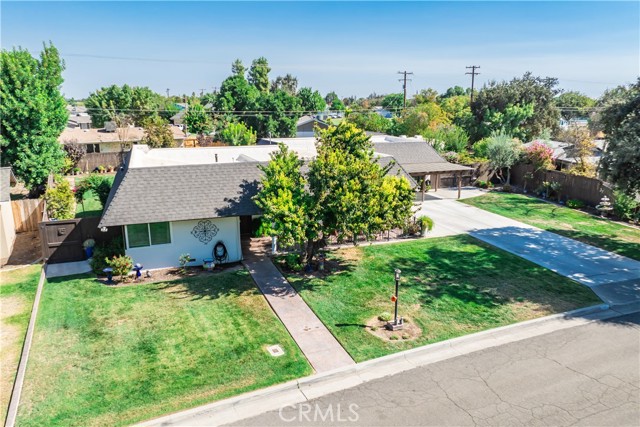 Detail Gallery Image 3 of 70 For 2061 Short Dr, Hanford,  CA 93230 - 3 Beds | 2 Baths