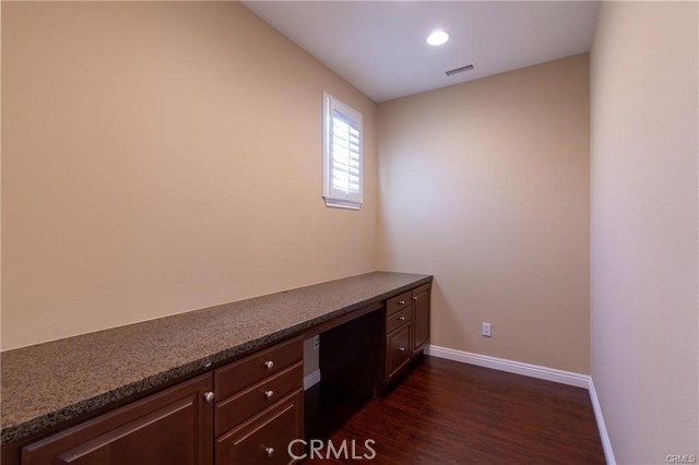 Detail Gallery Image 11 of 15 For 8252 Ivy Springs Ct, Corona,  CA 92880 - 6 Beds | 4/1 Baths