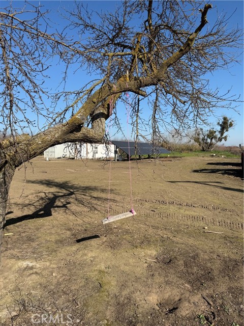 Detail Gallery Image 13 of 70 For 25565 Road 13, Chowchilla,  CA 93610 - 4 Beds | 3 Baths