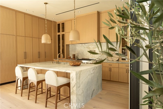 Detail Gallery Image 23 of 36 For 23340 Collins, Woodland Hills,  CA 91367 - 4 Beds | 4/1 Baths