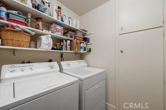 https://media.crmls.org/medias/30b26e9e-f24d-41a0-82f5-3c5c0719b1eb.jpg?preset=X-Large