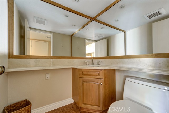 Detail Gallery Image 13 of 28 For 28 E Yale, Irvine,  CA 92604 - 4 Beds | 2/1 Baths