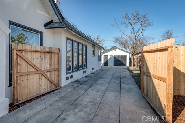 Detail Gallery Image 41 of 41 For 701 E Clinton, Fresno,  CA 93704 - 3 Beds | 1 Baths