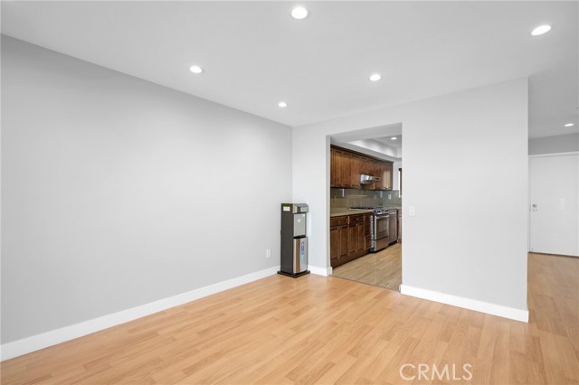 Detail Gallery Image 11 of 29 For 1236 N Columbus Ave #12,  Glendale,  CA 91202 - 2 Beds | 2 Baths