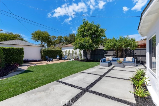 Detail Gallery Image 27 of 36 For 3829 Wellington Rd, Los Angeles,  CA 90008 - 3 Beds | 2 Baths