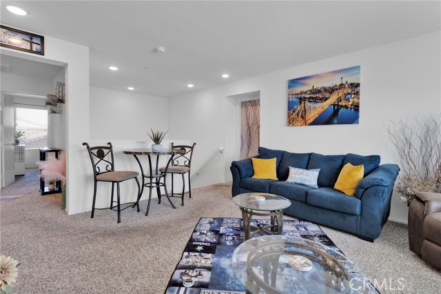 Detail Gallery Image 35 of 63 For 14482 Sweetgrass Pl, Victorville,  CA 92394 - 6 Beds | 2/1 Baths