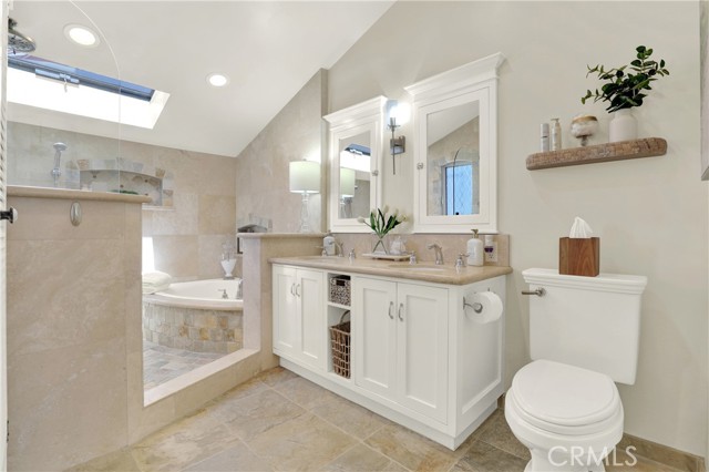 27076 Mill Pond W Road, Dana Point CA: https://media.crmls.org/medias/30b3ce07-cc0d-440f-8880-b5532e89d238.jpg