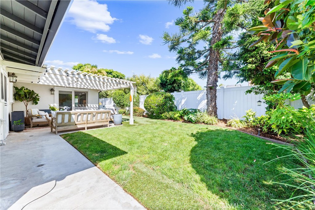 MLS #OC25137424 img 36