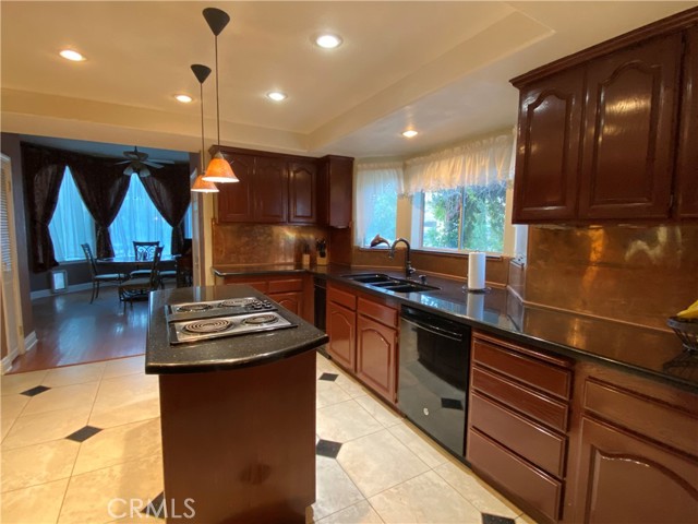 Detail Gallery Image 18 of 32 For 7614 Calpella Ave, Hesperia,  CA 92345 - 4 Beds | 3 Baths