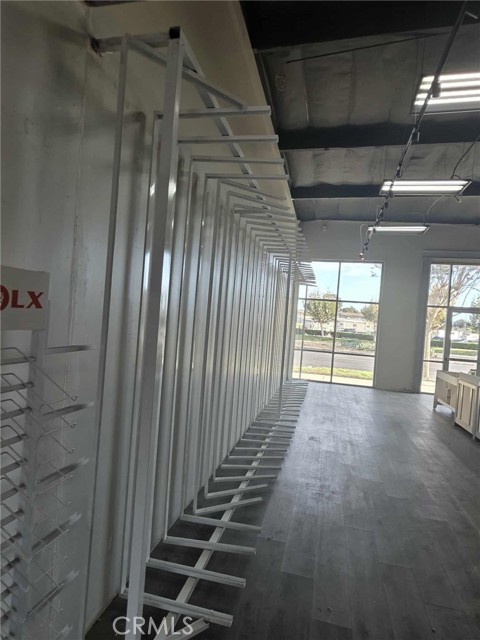 13962 Seaboard Circle, Garden Grove CA: https://media.crmls.org/medias/30b755e7-72de-469a-ba2b-08311307c443.jpg