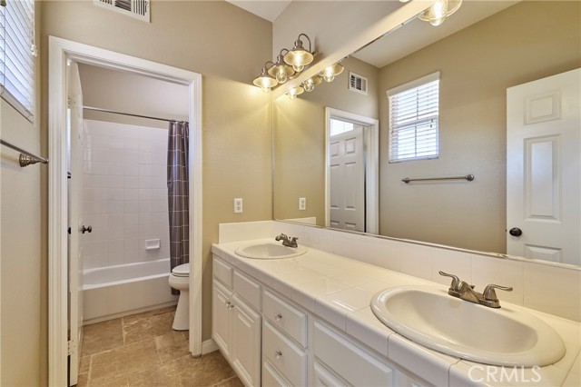 Detail Gallery Image 29 of 42 For 4440 Coffeetree, Moorpark,  CA 93021 - 4 Beds | 3 Baths