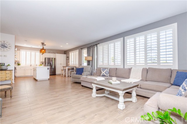 Detail Gallery Image 15 of 37 For 27185 Calendula, Corona,  CA 92883 - 4 Beds | 3 Baths