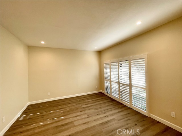 Detail Gallery Image 14 of 24 For 22271 Erwin St, Woodland Hills,  CA 91367 - 3 Beds | 2/1 Baths